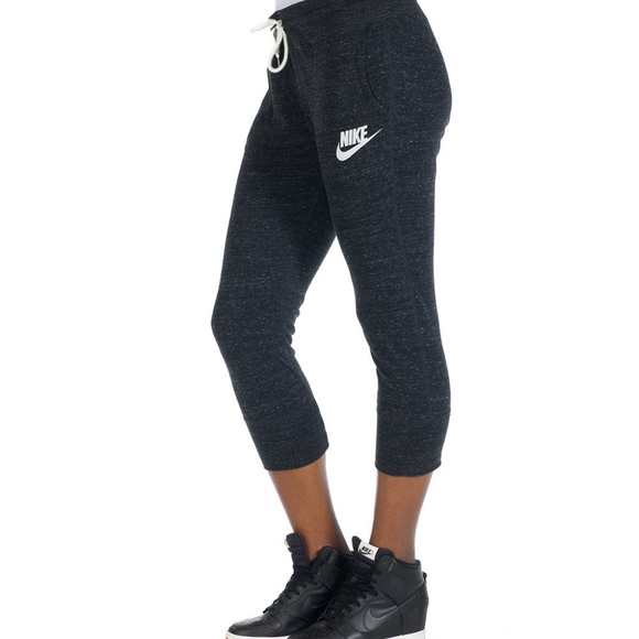 Nike | Pants & Jumpsuits | Nike Womens Sport Casual Gym Vintage Capris ...